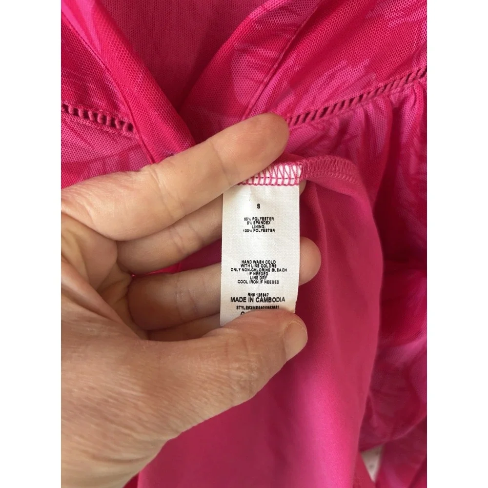 Juniper + Lime Sheer 3/4 SLV Floral‎ Hot Pink Vneck Button Blouse Small